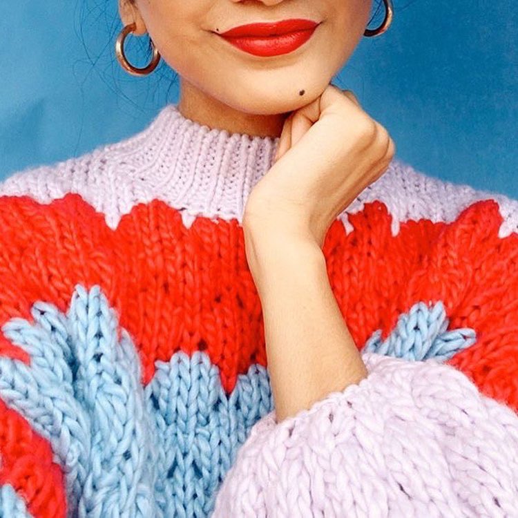 forhercosmetics's tweet photo. Yes sis we crushin all over again 🥰💕 an OG #ForHerBabe Yasmeen and of course she’s rocking our infamous red lippie Ruby Woo 🥰 drop a ❤️ below if you would wear this 👀 
.
.
.

#naturalglam #softglam #veganbeauty #forhercosmetics #forherbabe #detroitbrands #detroitMUA #luxury https://t.co/riapeP85Mw