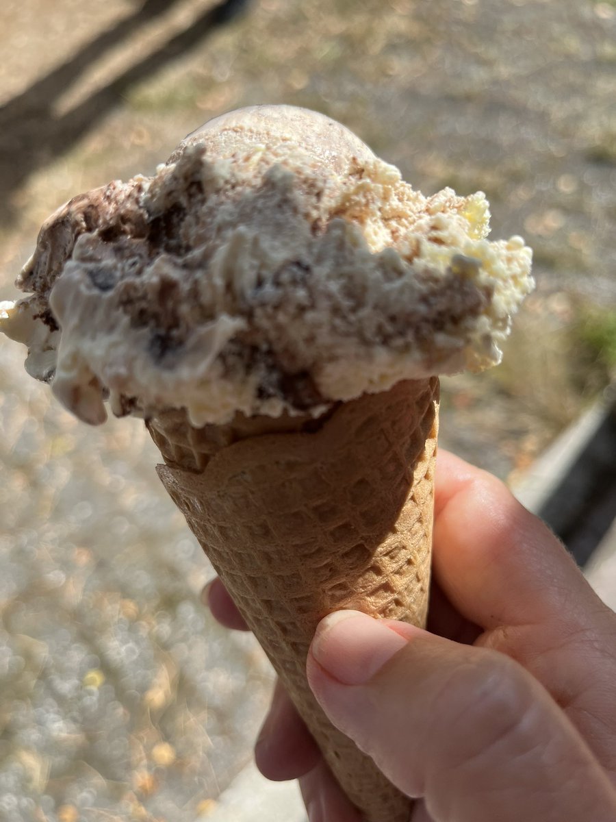 Mmmmm 😋 voor iedereen een ijsje vandaag bij <a href="/SherpaZorg/">Sherpa-Amerpoort</a>