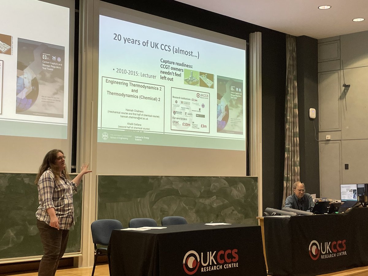 serapozmen53's tweet photo. Hannah Chalmers, at @UKCCSRC autumn conference presented us with both her career steps and improvements of the @UKCCSRC in the past 20 years. As an ECR I can say that it was highly useful to hear her suggestions for the ECRs! #UKCCSRC2022 https://t.co/PVpF4xGhUP