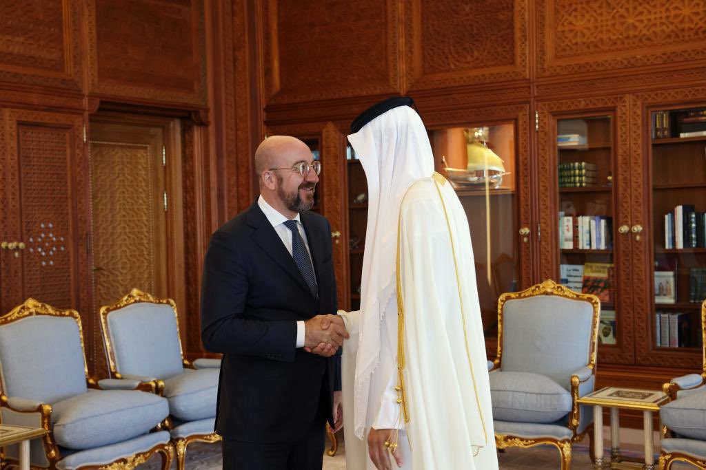 CharlesMichel's tweet photo. مع أمير دولة قطر @TamimBinHamad لتأكيد الشراكة الاستراتيجية مع الاتحاد الأوروبي في كل المجالات. 

 سنعزز تعاوننا الاقتصادي بمزيد من التجارة والتنقل والاستثمار.

 هدفنا المشترك تعزيز الأمن الإقليمي وبناء السلام.

 الاتحاد الأوروبي وقطر يسعيان إلى إحداث تأثير إيجابي عالميا. https://t.co/qfmbc2QYRW