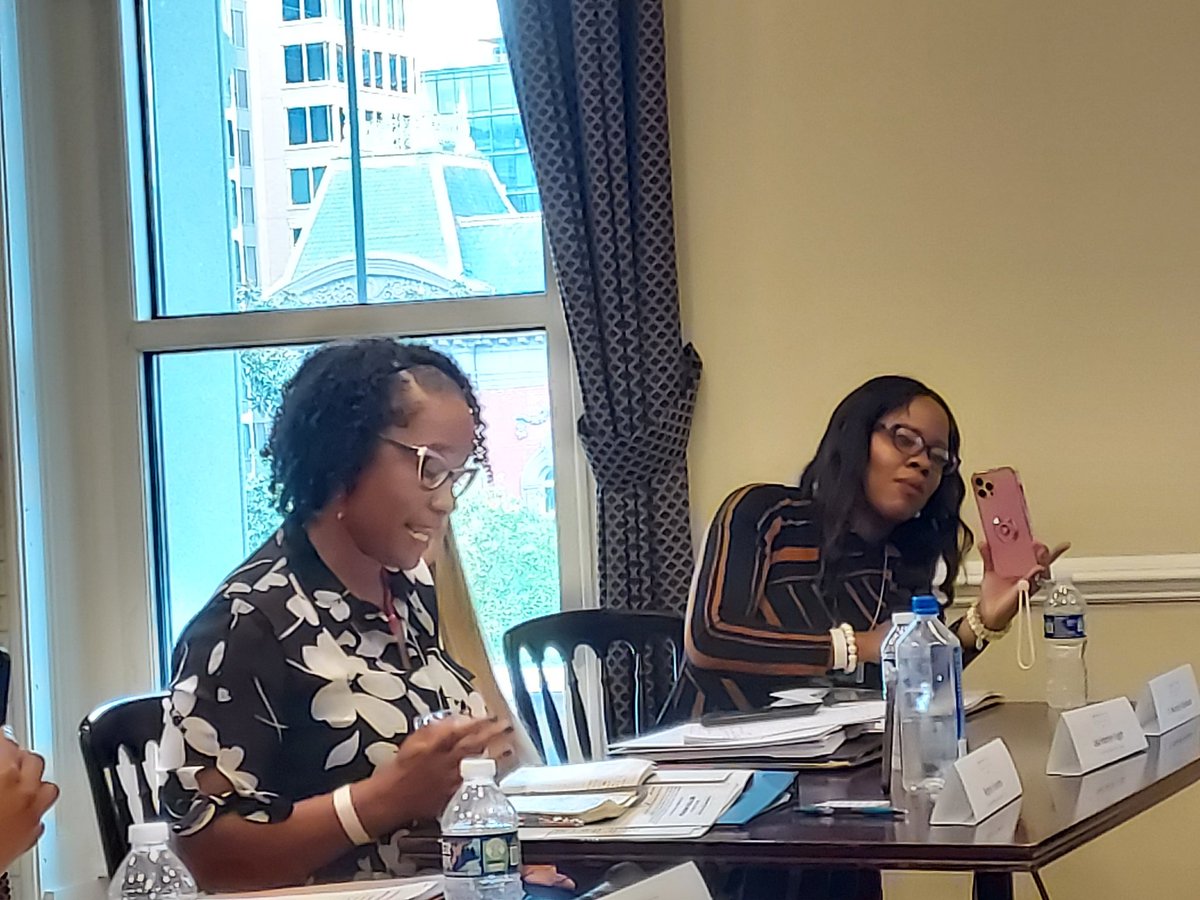DebPhillipsOhio's tweet photo. The roundtable discussion is underway  at the #WhiteHouse. Ohio leaders are sharing about their uses of ARPA funds, and bringing important issues directly to the administration. #ruralaction https://t.co/ktfBA7zYiD