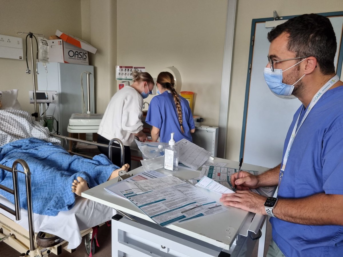 Cathymullen79's tweet photo. Practice has begun ahead of the sepsis sim wars on September 15th in TUH. Competition is hotting up. Who will be the Sepsis Sim Wars champion 2022?! #recognisesepsis #TUHWORKINGTOGETHER #Simulation @vickymeighan https://t.co/HiSRDf5fCv