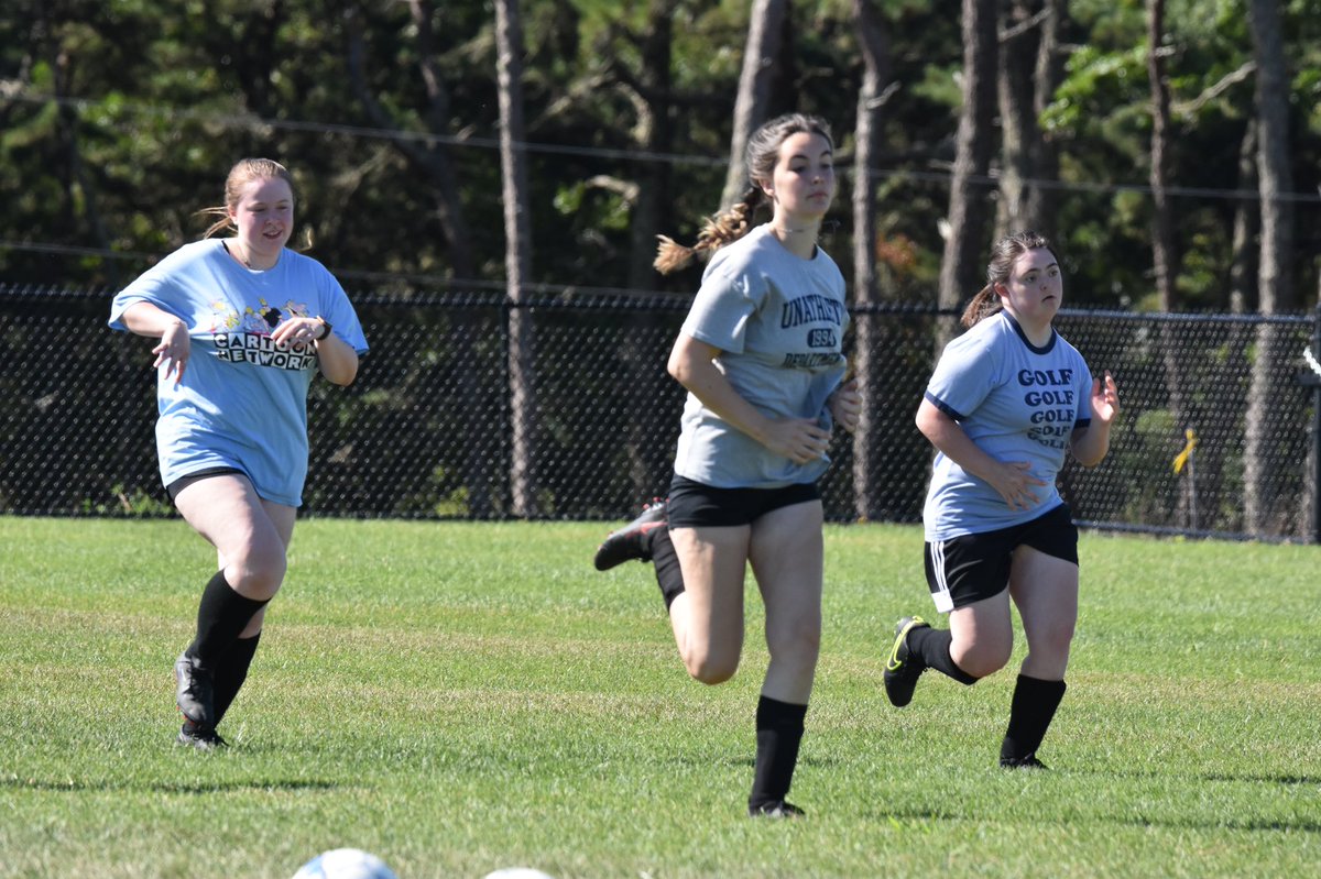 BradJoyal's tweet photo. Despite limited numbers, the Cape Cod Tech girls soccer team is excited to begin a new era #CapeCod

📰 : https://t.co/PkoRbmIdYE https://t.co/SgJ55CUe91