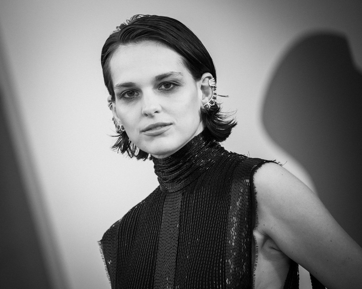 piermarcomenini's tweet photo. 𝙎𝙖𝙧𝙖 𝙎𝙚𝙧𝙧𝙖𝙞𝙤𝙘𝙘𝙤 @SerraioccoSara

📽 "Il Signore delle Formiche"
➖️
© Piermarco Menini 📸
79th Venice Film Festival
➖️ https://t.co/tfwG20zllW