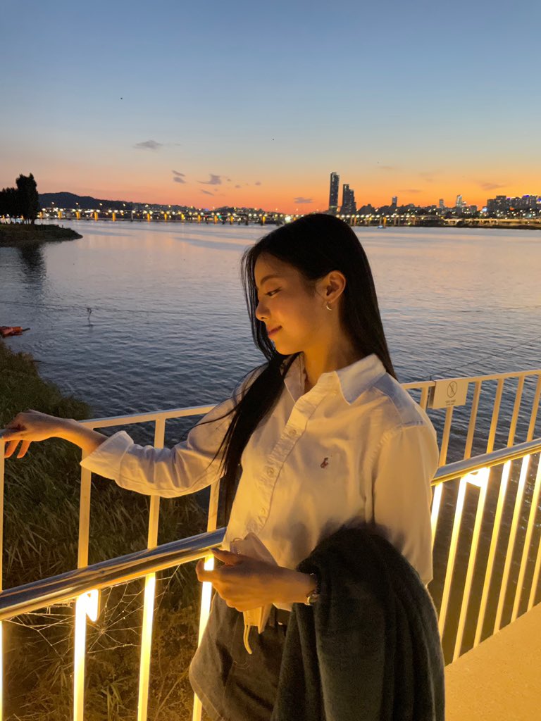 gooeuni's tweet photo. #⃟고뚜니

🌇📸
ㅤ https://t.co/NUnIRHFdwk