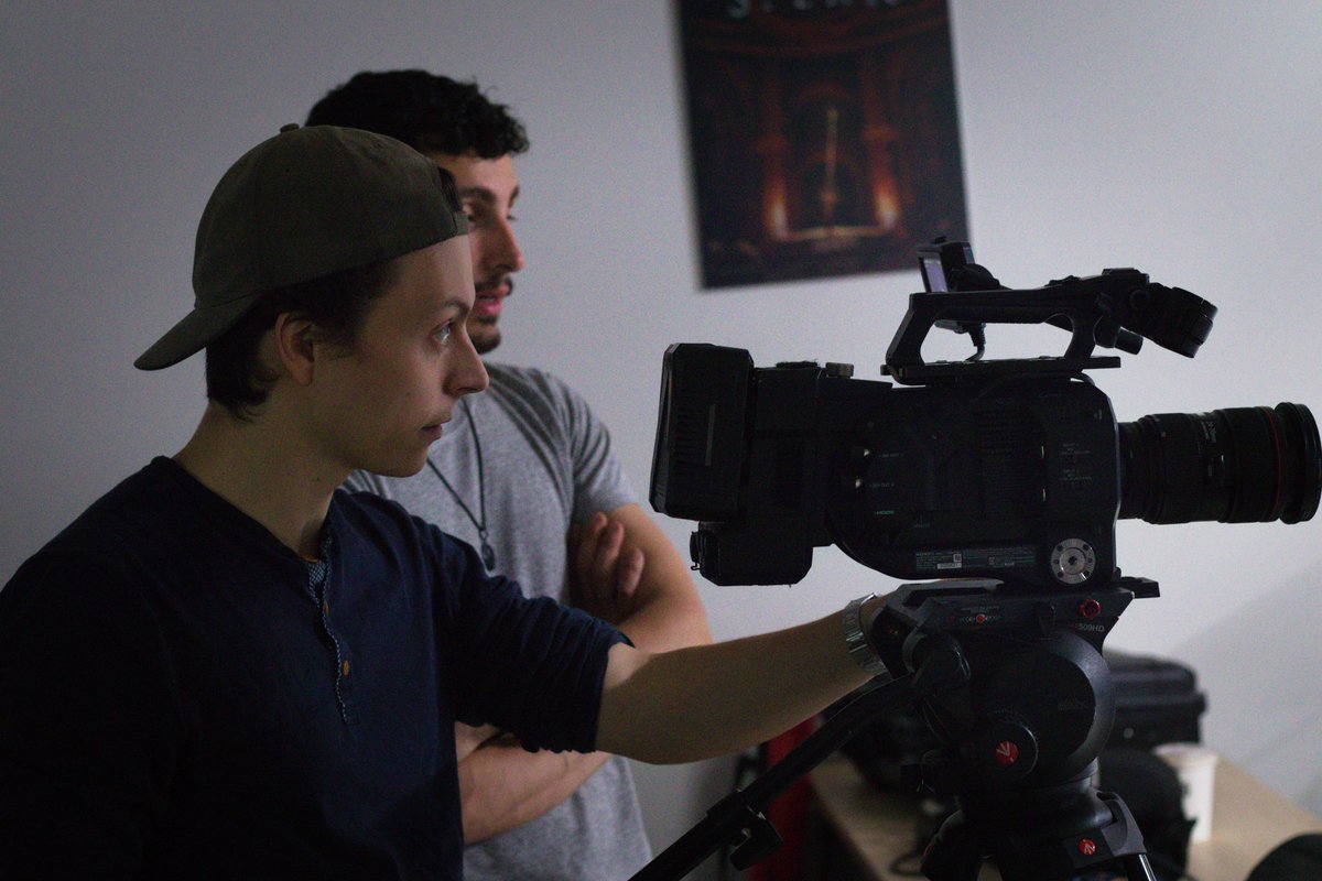 Reflector's tweet photo. Dans les coulisses de la création de notre documentaire, en collaboration avec @isartdigital.
Notre documentaire est toujours disponible sur notre chaîne Youtube : https://t.co/GQZHjAu9TB
Merci à Casadel et Alex Cameron pour les photos.
#ReflectorEntertainment https://t.co/hz11ks4DxP