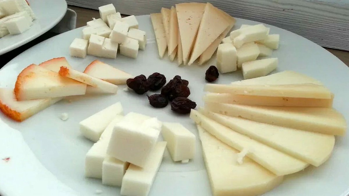 SaboraMalaga's tweet image. Ruta de los quesos de Málaga: desde Ronda a la Axarquía buscando las mejores queserías de la Costa del Sol 🧀 conmuchagula.com/ruta-de-los-qu…