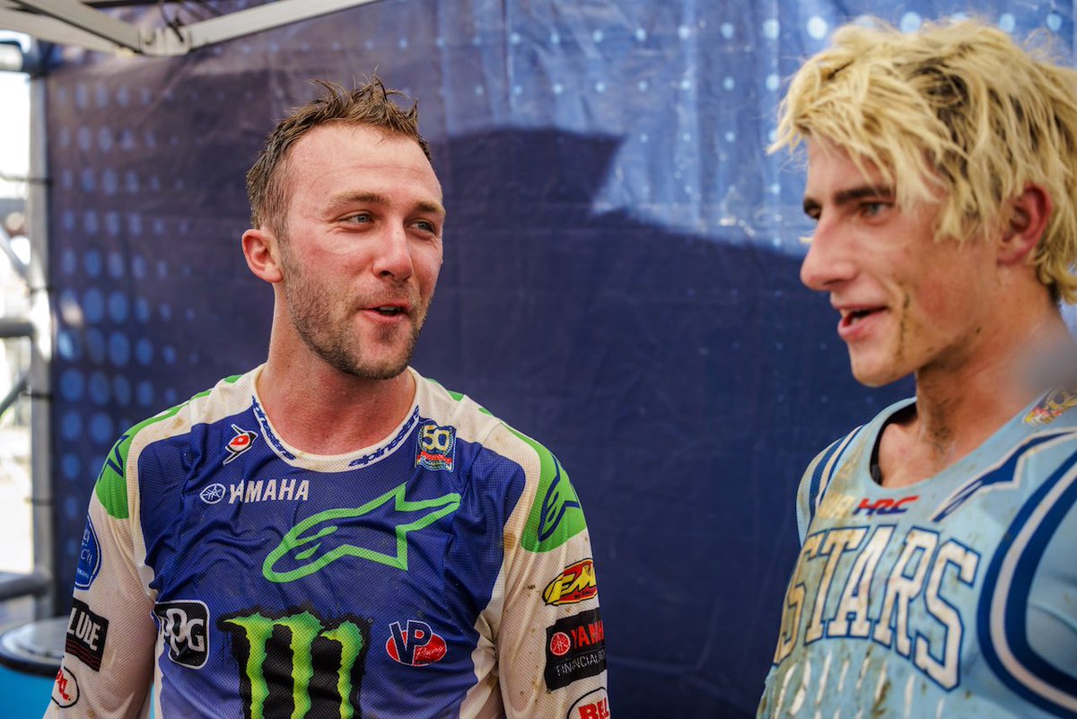 RESPECT 🤝 

A dog fight until the final lap.