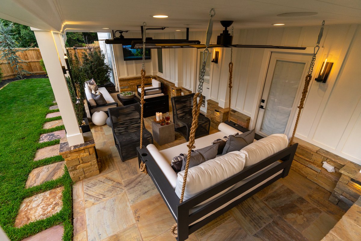 Outdoor Makeover & Living Spaces tweet media