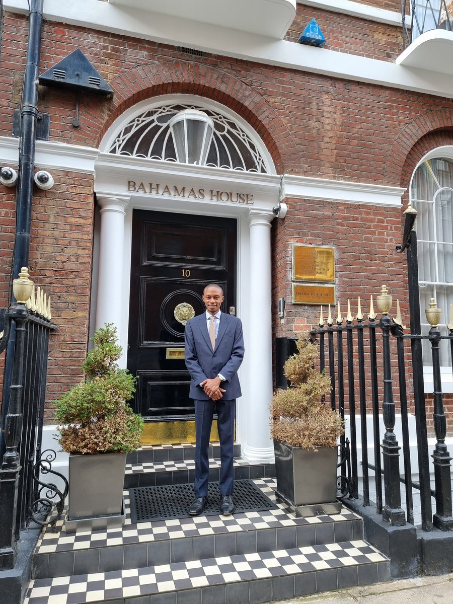 It was truly a pleasure this morning, joined by actg Dep Chief of Mission Marchea Mackey and 2nd Secretary Justin Smith, to welcome Bahamas Ambassador designate to Kuwait, H.E. Taran Mackey, to the High Commission in London. 242 proud 🇧🇸