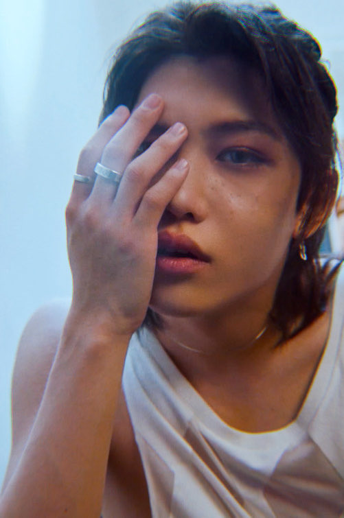 skzshots's tweet photo. "MAXIDENT" Trailer - Felix Ver. https://t.co/Q2SudAjtfk