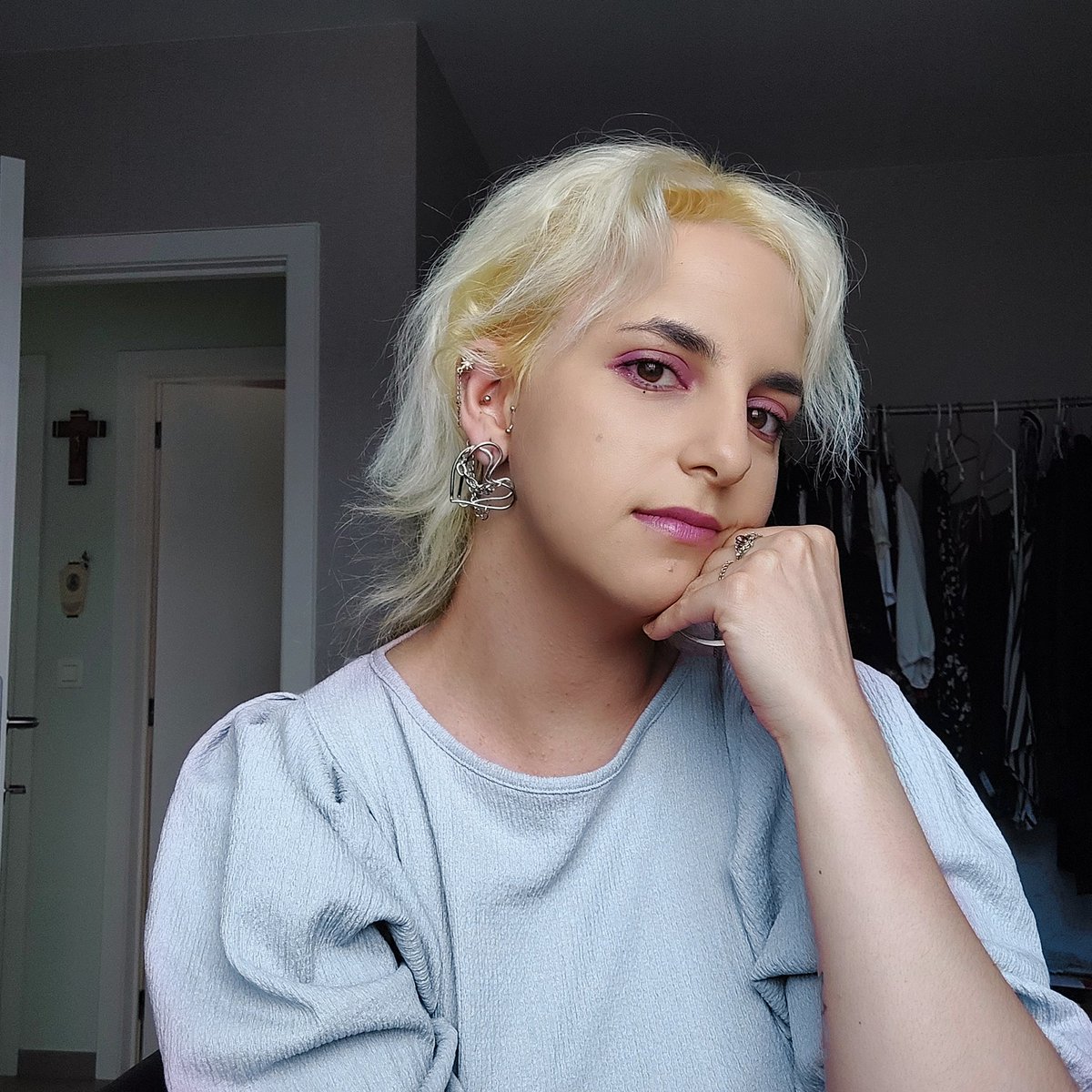 0hyeahjun's tweet image. ╭────────────────.★..─╮
⠀⠀the sun is up, the sky is blue
 it's beautiful, but not as beautiful
⠀⠀⠀⠀⠀⠀⠀as baekgyeul 
╰─..★.────────────────╯

{#ElringSelcaDay #ELSD #ELAST #Baekgyeul #엘라스트 #백결 @ELASTofficial}