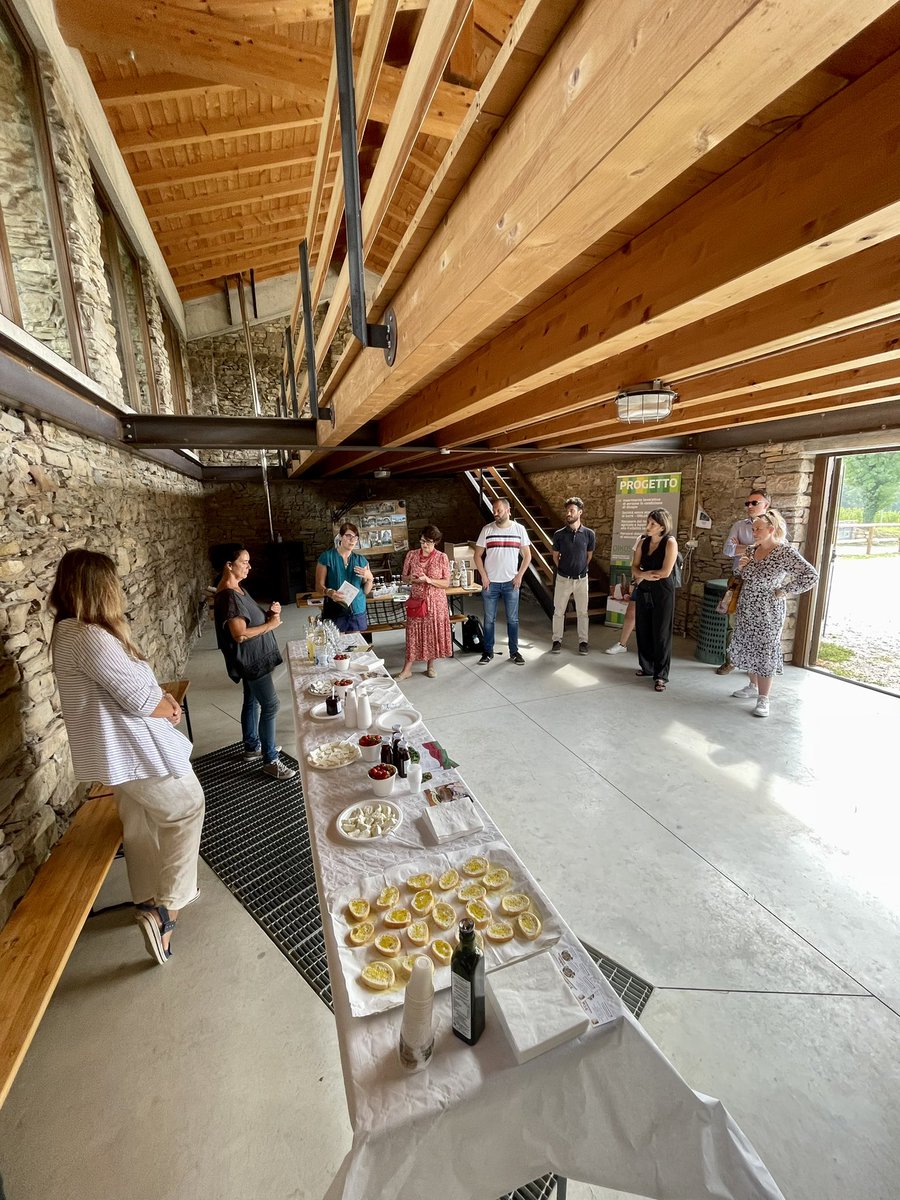 davide_zarri's tweet photo. What a delicious way to close this morning session 😍 tasting of local specialty food 100% #organic together with #Astino’s farmers and representatives of #MIA Foundation. Let’s dig in!
#EUFoodCities #Food2030 https://t.co/GlCElfJZIv