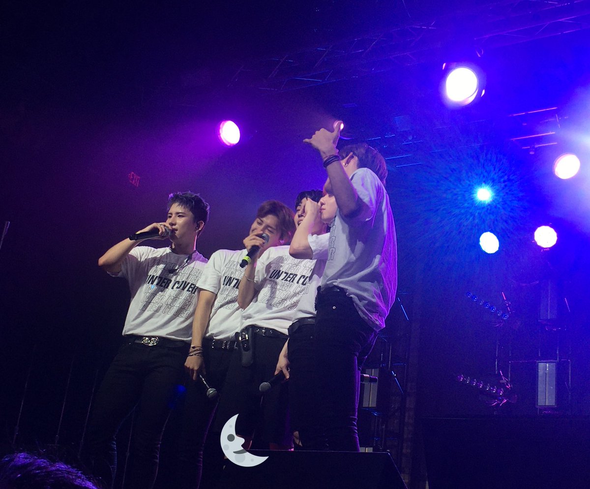 watapakjunhee's tweet photo. 1000 days since I saw a.c.e in Miami π time flies and I miss the boys so much #ACEinMiami https://t.co/pH5kKNsSxW