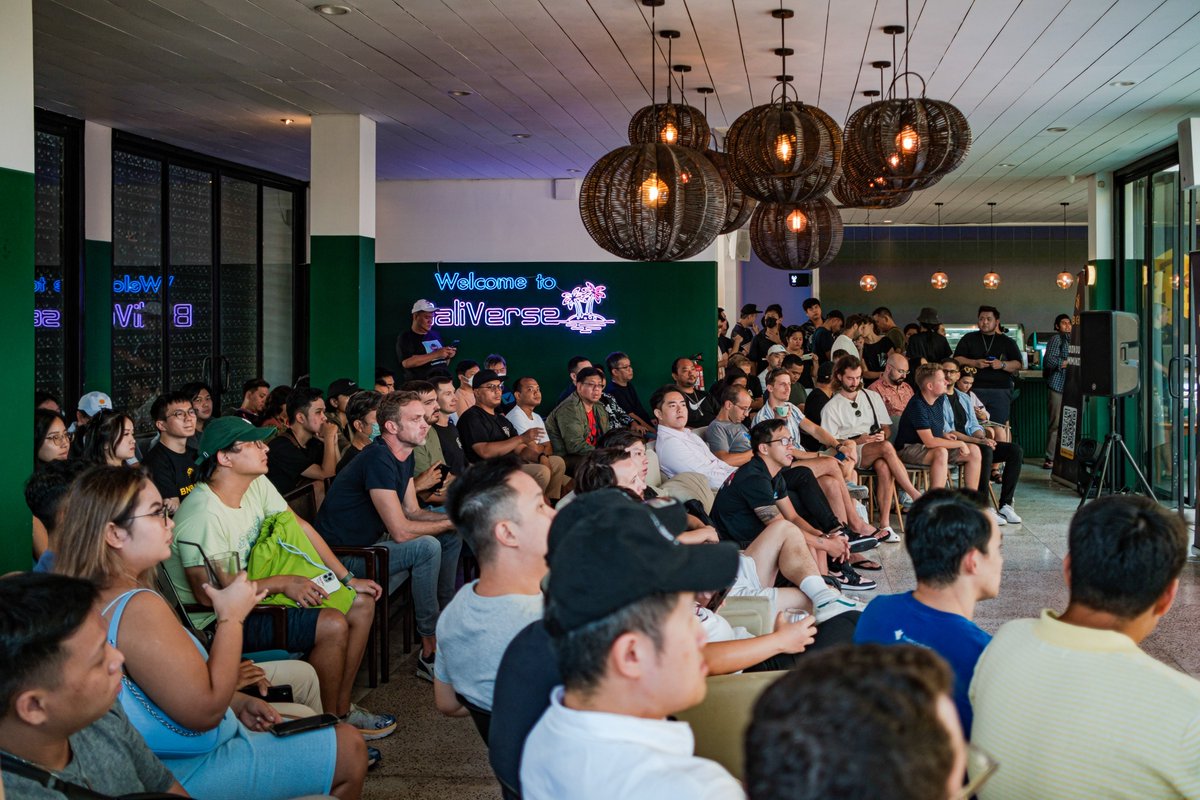 THubTKO's tweet photo. T-Hub Bali Event 

BNB Chain Innovation Meet Up
Saturday, Aug 27, 2022
 
#thubbali #thub #tokoverse`#TKO #tokocrypto https://t.co/YjzoiZgO9F