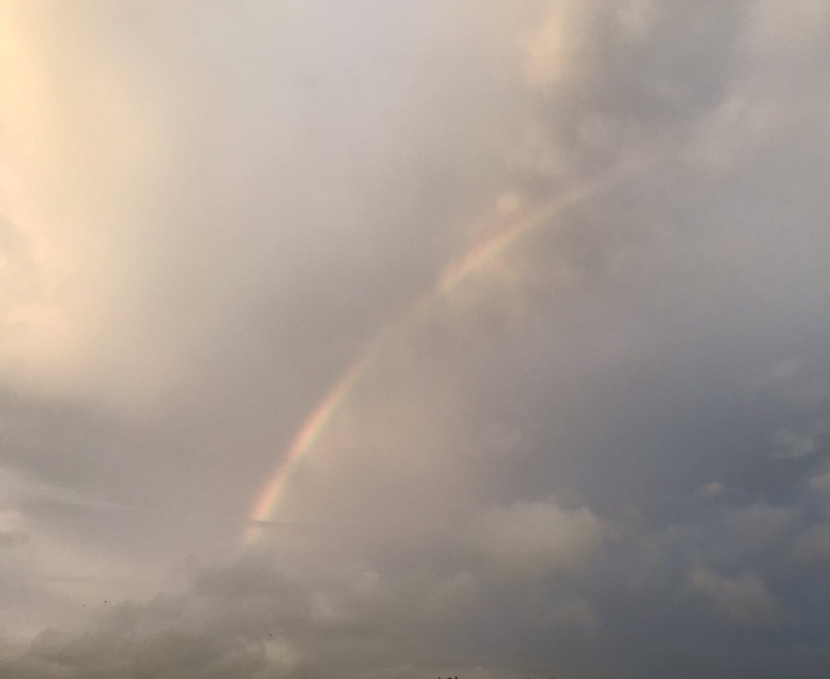pewefan's tweet photo. @WETAClassical @LindaClassical 
Wishing all a day filled with rainbows 🌈 https://t.co/BOvvIfA8tq