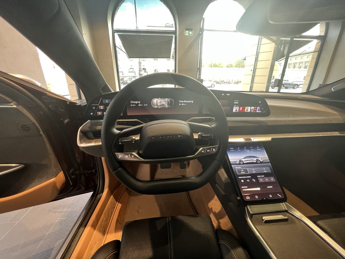 Very cool find in Munich.  <a href="/LucidMotors/">Lucid Motors</a>  electric car showroom.