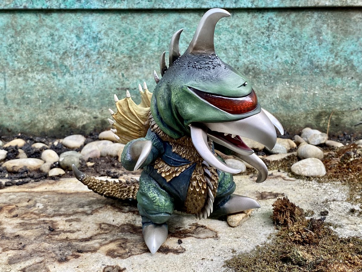 Shin_Gojira_66's tweet photo. デフォリアルギガン‼️
スイスに到着したところです🤩✨✨
#XPlus #DefoReal #Gigan #ギガン https://t.co/KOYEE2cShE