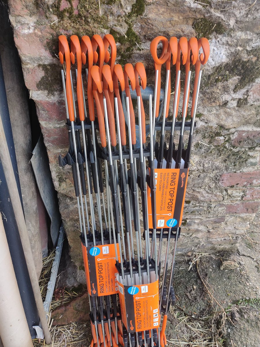 The only pig tails worth buying imo <a href="/GallagherFence/">Gallagher Fence</a>