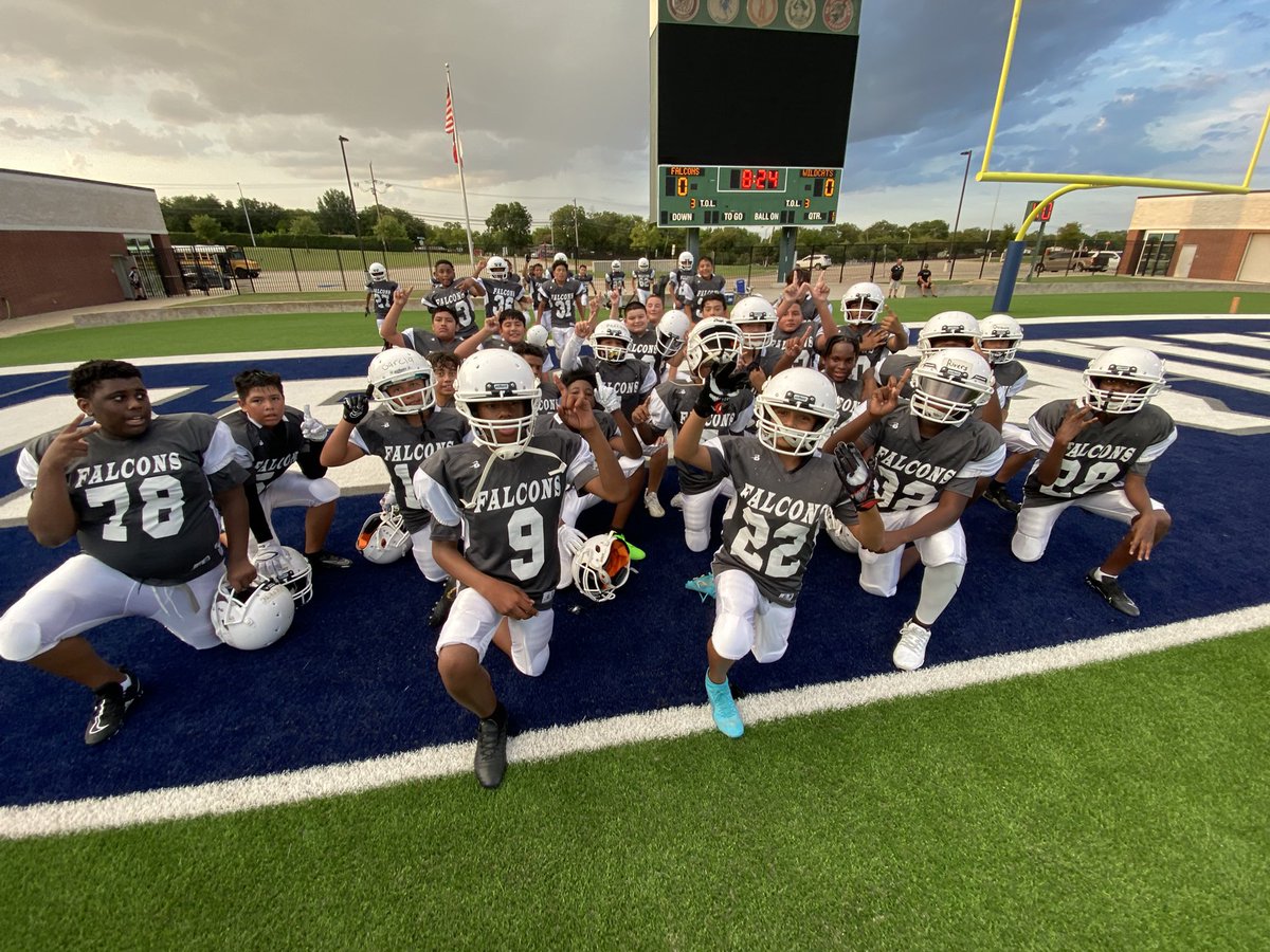 falconsathletix's tweet photo. Congratulations to our first 7th grade b team and a team with their wins last night! #riseup @FrasierFirst https://t.co/X5ECeIeCPs