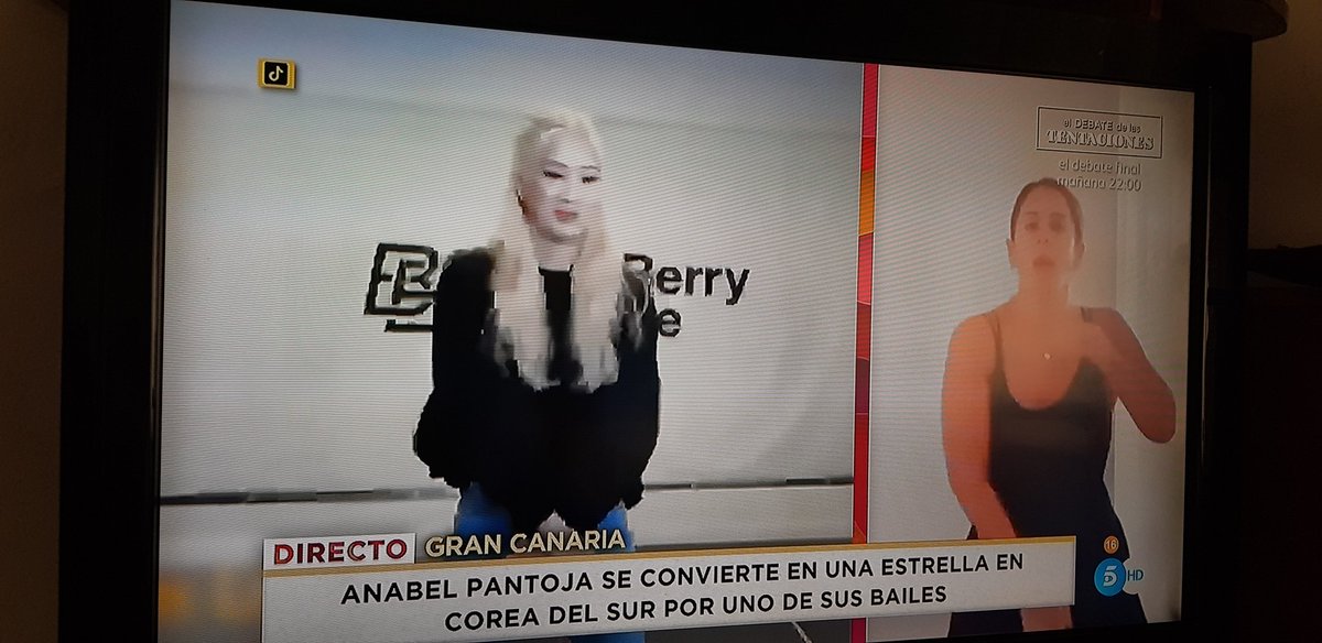 bnnyk00's tweet photo. Kim lip going viral in Spanish tv because she danced to a TikTok by Anabel Pantoja. They even asked her if she would invite Kim lip to her wedding LWJGKSJJGR https://t.co/bq1Q4zlkEl