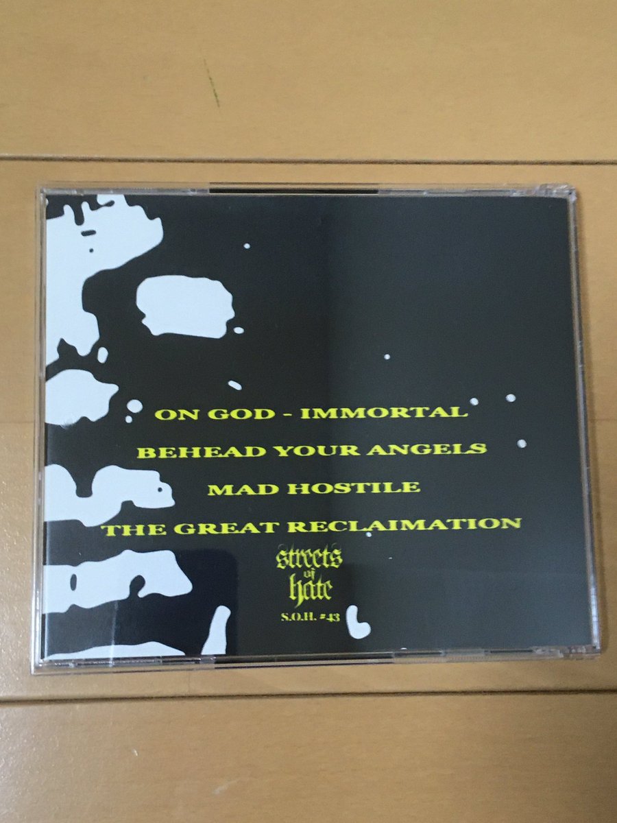 meraudersin1's tweet photo. 昨日届いたCD
END OF ONE/Immortal
2022年はDeath Metallic Hardcore系でDOGZ OF WARのニューアルバムのような「奇跡的なリリース」がありましたが、こちらもまさかの「26年ぶり」に2nd EPをリリース。奇跡的にリトリさんに入荷したので即決で購入。
#endofone
#retributionnetwork https://t.co/KucX8hS7g9