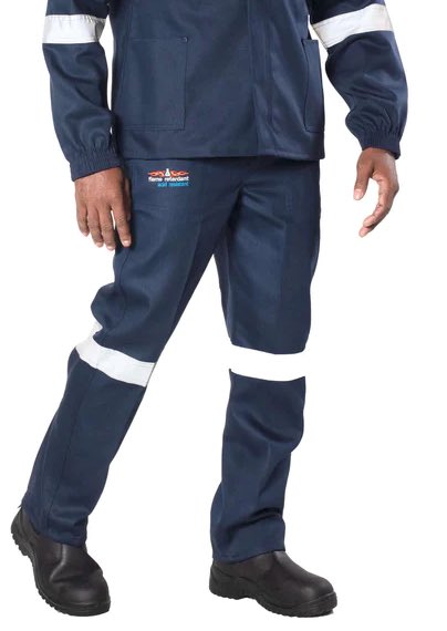 OdnilGames_'s tweet photo. Don't be fooled by the bova boots and overalls. These people make more money than someone sitting in an office staring at their laptop. 🤞🏿 https://t.co/1CZDXbZxnh