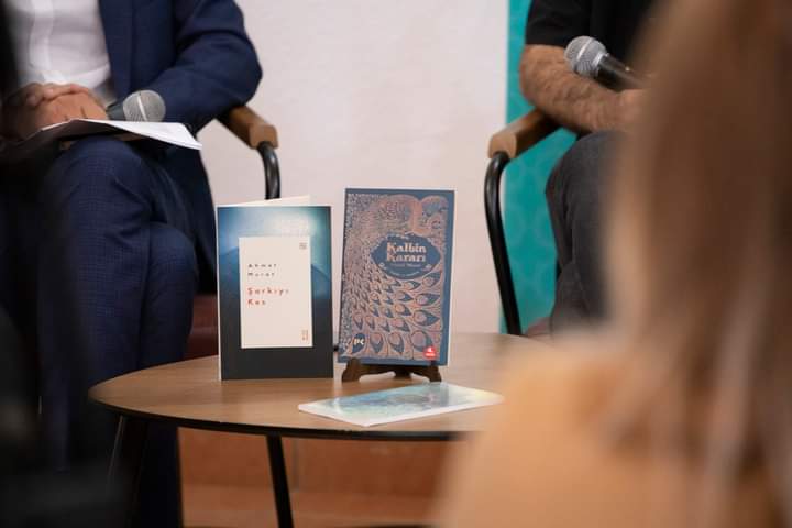 yeekaradag's tweet photo. 🇲🇪📚Pjesnik Ahmet Murat Özel  predstavljao Tursku na 52. "Ratkovićevim večerima poezije" 
🇹🇷📚Şair Ahmet Murat Özel, 52. Risto Ratkoviç Şiir Akşamları’nda Türkiye’yi Temsil Etti
@yeeorgtr 
https://t.co/5ABDnAkcAY https://t.co/WsyIyzYjUG