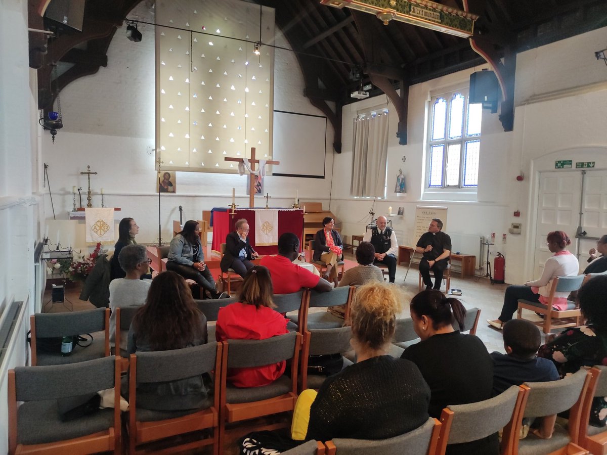 NewhamMuslims's tweet photo. Thank you @NewhamLondon for our #PeoplePowerProjects Community Assembly grant to support safer streets in Newham.

We're looking forward to building connections, confidence and stronger communities.

#TogetherStronger https://t.co/6tJa0PHI6i