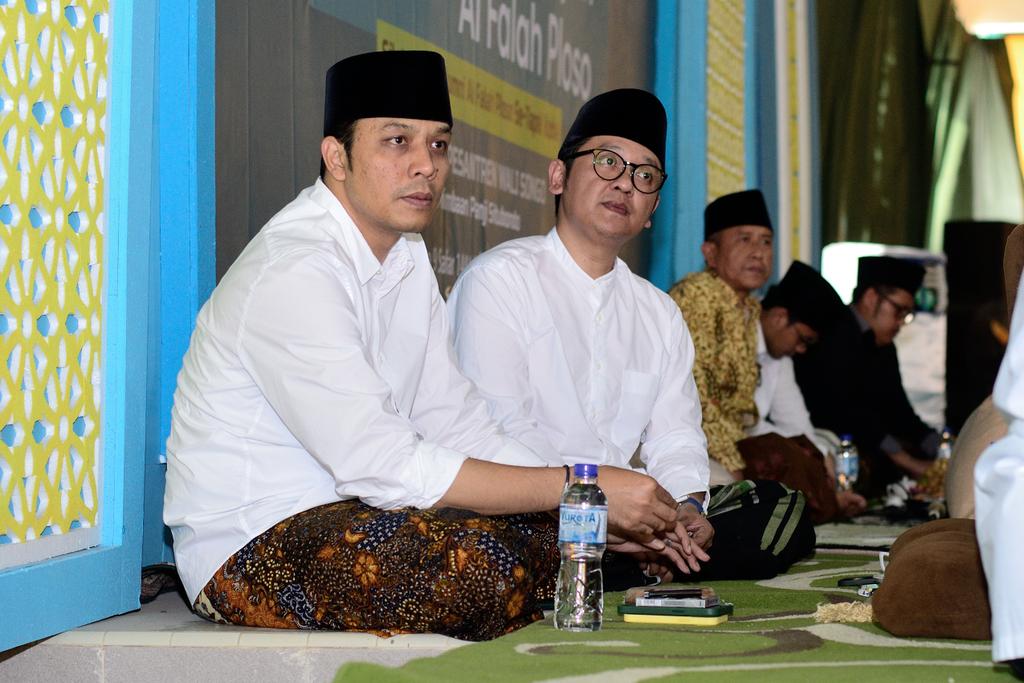 queen_alfalah's tweet photo. Tidak akan diketahui kemuliyaan seseorang, kecuali oleh orang yang memiliki kemuliyaan #silaturrahmialumnialfalah #tapalkuda #walisongositubondo https://t.co/LGg8KhW0pt