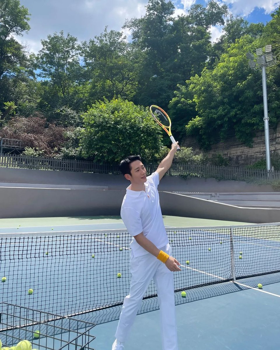 forjunghaein's tweet photo. something about haein in white 🤍 https://t.co/nvOsc1B6fB