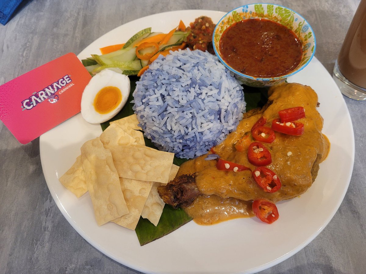 AltamisStudio's tweet photo. Had dinner just now while discussing with 'someone🤝😎' of @Cng_Carnival .

By the way, The card is not edible

#carnagecarnivalnft #foodgasm #malaysianfood #NFTCommunity #nftmalaysia #nftgame #Binance #web3 #mobagame #myria https://t.co/TCVbVuPEdH
