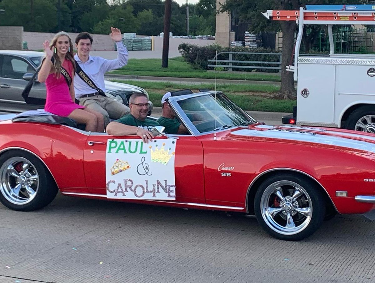 FlyinHawkCC's tweet photo. HOCO 2022!!! #gohawks #bhshawknation #votePAUL https://t.co/jbdRoxVFAR
