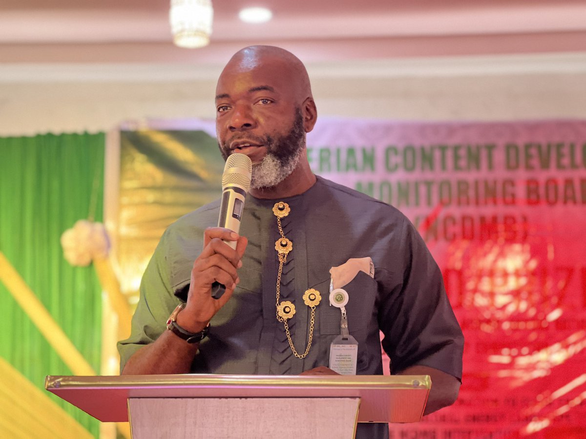 OfficialNCDMB's tweet photo. The Executive Secretary, NCDMB, Engr. Simbi Wabote (FNSE) rep. by the Manager,  Corporate Communications, NCDMB, Barr. Esueme Dan-Kikile delivering his Keynote Address at the ongoing Award &amp; Prize Ceremony of the 6th NCDMB Annual National Undergraduate Essay Competition, 2022. https://t.co/lyxKk0U8SS