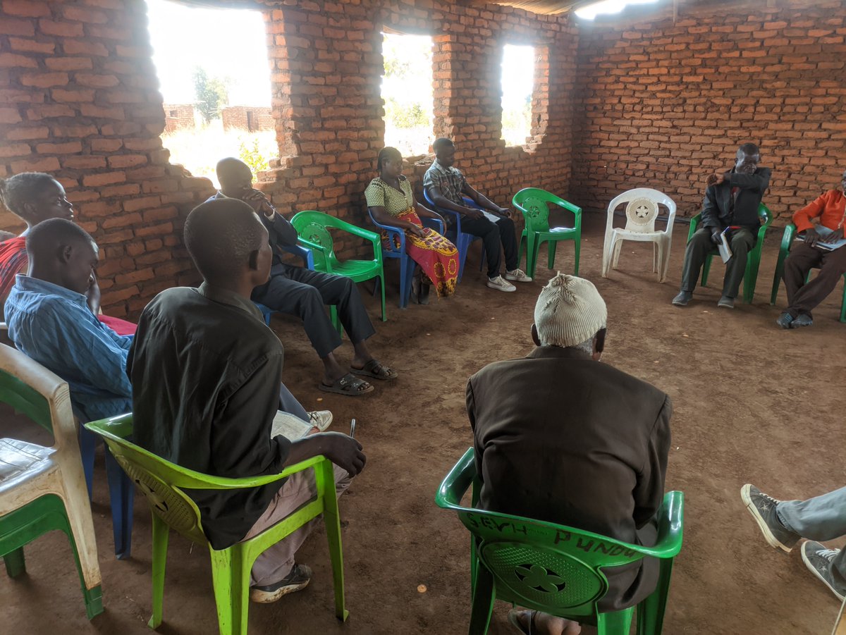 EquitasMw's tweet photo. We had a productive meeting with Mphonde and Pundu club leaders preparing for their VSL trainings that will soon be conducted. #EquitasMalawi #Lilongwe #VSL https://t.co/3EaOK2GQsw