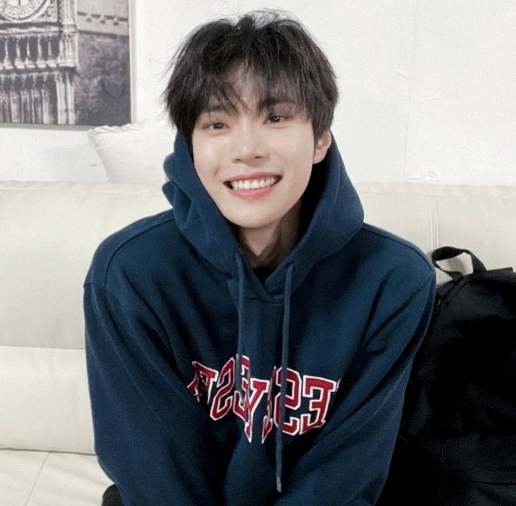 jytyleesx's tweet photo. ❝merciless❞

all is fair in love &amp; war— but what if their love is caught up in a war of two gang?

a #doyu filo au where yt broke up with his beloved dy to save him from the war that's coming, only to find out that dy is the leader of the opposing gang. https://t.co/6K5axQx8h7