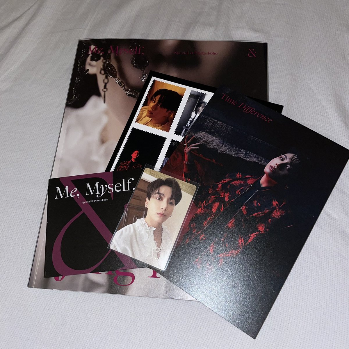 smadchim's tweet photo. WTS BTS JUNGKOOK PHOTOFOLIO 🇲🇾

full set excluding random pc - rm90 excl postage!! 

item is on hand~ do dm me for more info! 

help rt tqsm!!💜 @BTStrading_MY @BTSMarketMY @pasarbts #pasarbts https://t.co/elr3EUMoAt