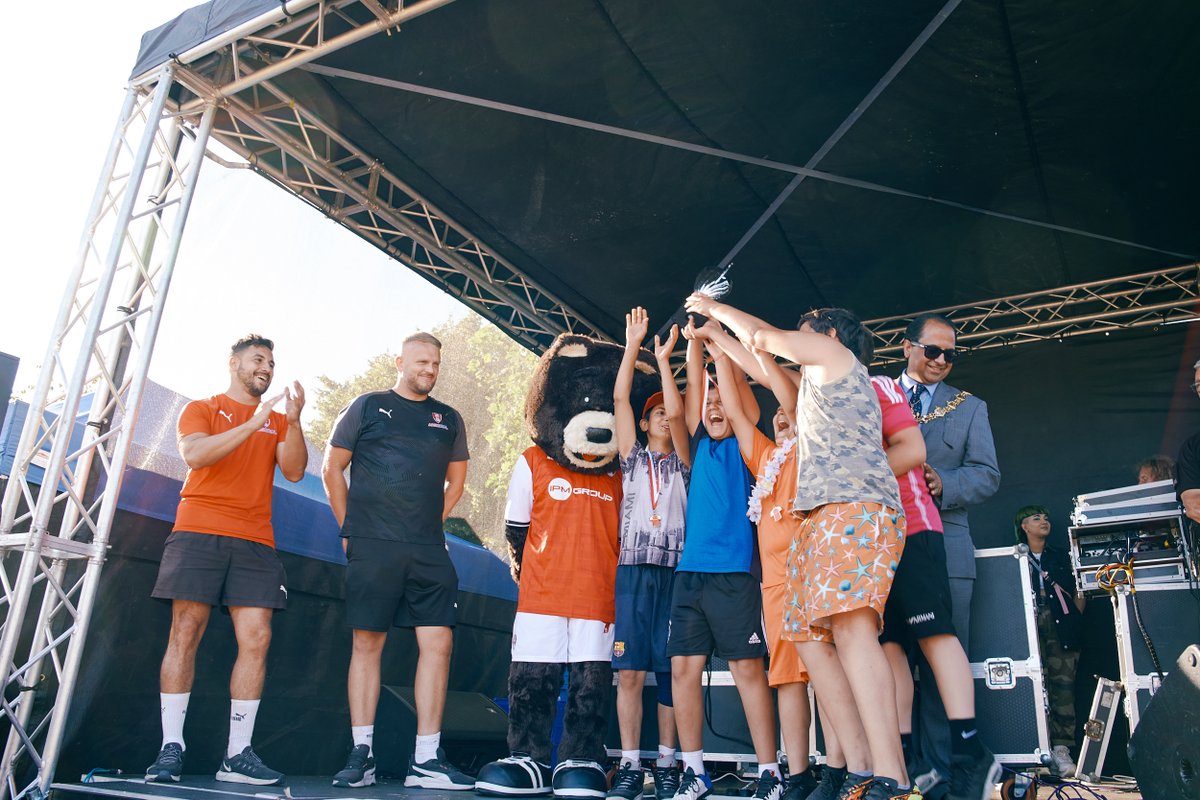 RUFC_CT's tweet photo. Ferham Festival | RUCST Celebrate South Asian Heritage Month

RUCST teamed up with @FluxRotherham in August to celebrate South Asian Heritage Month at Ferham Park. 

Read more: https://t.co/IhQs2NmLE4 

#rufc #rotherham #ferham #ferhamfestival https://t.co/3HzR8oSuxR