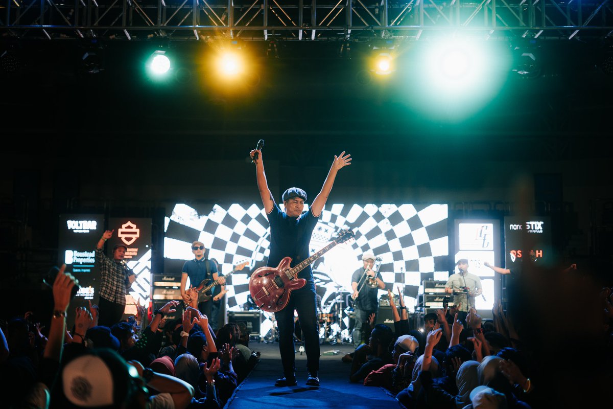 ConcertMoments3's tweet photo. https://t.co/qOt8L8FRiS