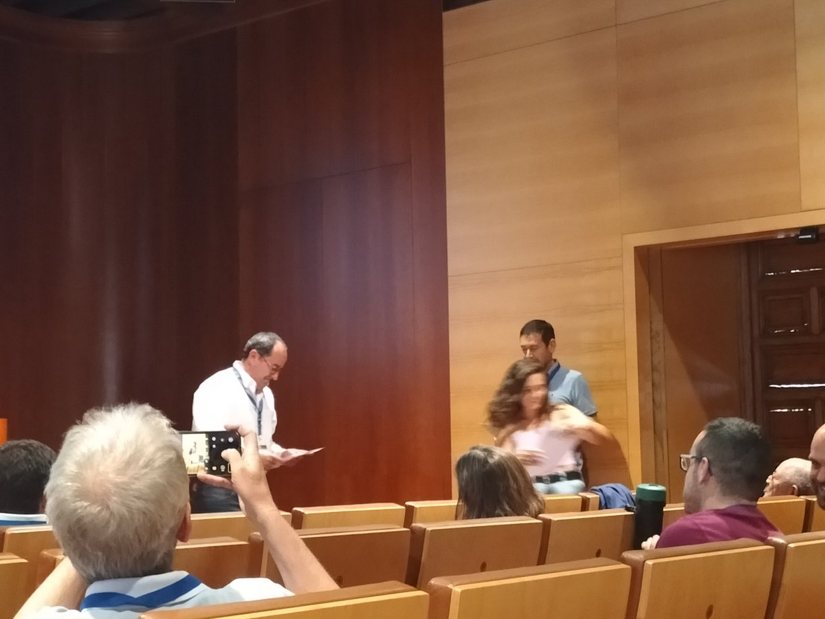 ... and she has won one the prizes for the best poster!

Congrats <a href="/beatriz_penin/">Beatriz Peñín</a>