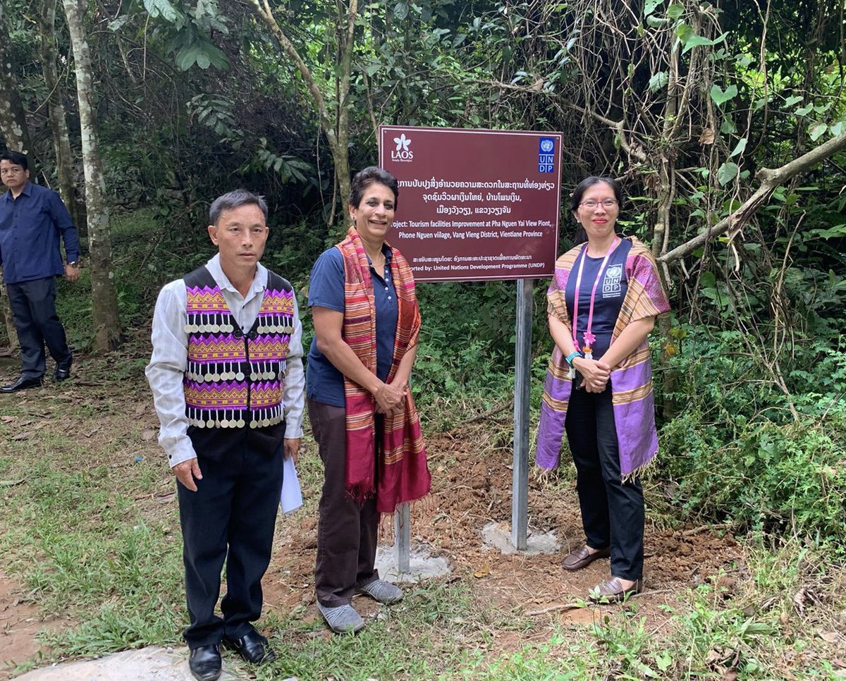 CatherinePhuong's tweet photo. What an incredible welcome as @kanniwignaraja arrived in Vang Vieng to visit #Tourism sites renovated by #local #communities #ethnic groups through cash4work - #Laos can protect these beautiful #nature sites &amp; promote #green #Tourism #VisitLaos 🇱🇦 #sustainability https://t.co/fj5cGNBvzI