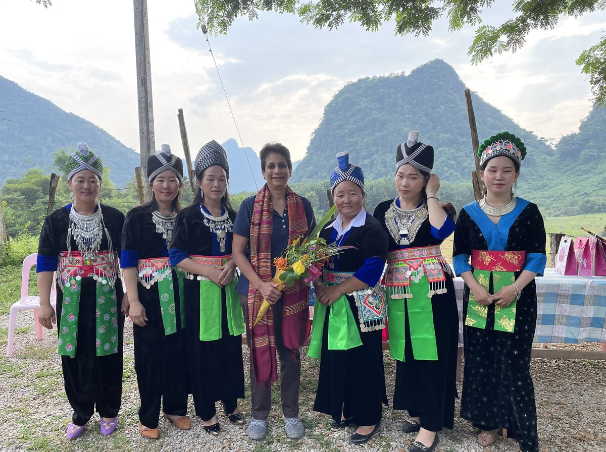 CatherinePhuong's tweet photo. What an incredible welcome as @kanniwignaraja arrived in Vang Vieng to visit #Tourism sites renovated by #local #communities #ethnic groups through cash4work - #Laos can protect these beautiful #nature sites &amp; promote #green #Tourism #VisitLaos 🇱🇦 #sustainability https://t.co/fj5cGNBvzI
