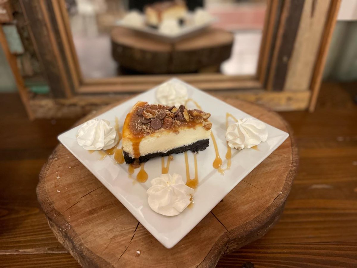 WolfBaySeafood's tweet photo. This week, our featured cheesecakes have a taste of fall!🍂 🍂 

Turtle and Pumpkin cheesecake slices &amp; whole cakes are available while supplies last.  Enjoy! https://t.co/bICA5LzyVq