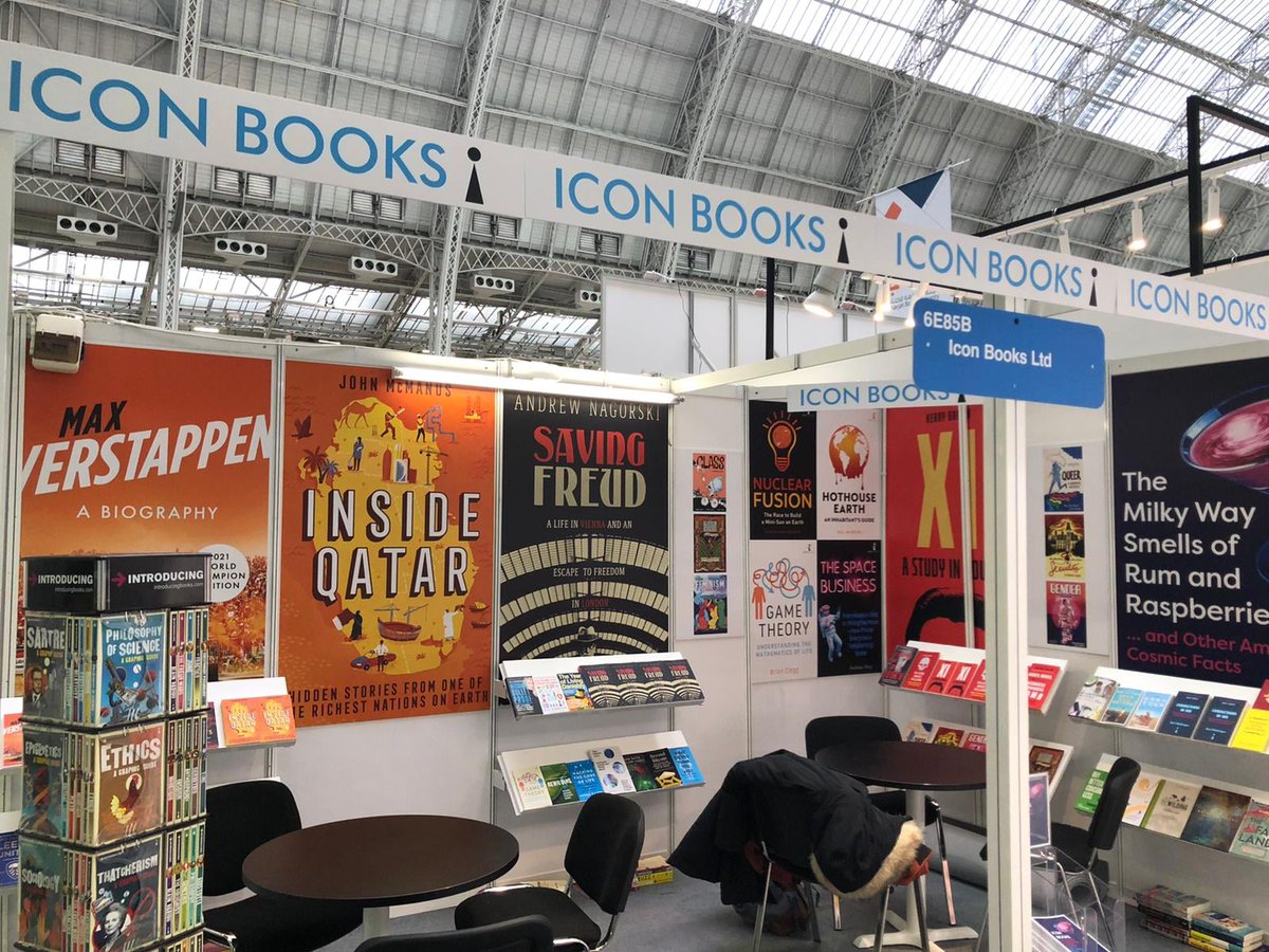 📢We're hiring! 

Are you looking for your very first role in the #publishing industry?

Want to work on some great non-fiction books?

You could well be working with our superb Head of Publicity <a href="/emcaryelwes/">Emily Cary-Elwes 💙</a> on exciting campaigns!

* Deadline: 19/09 *