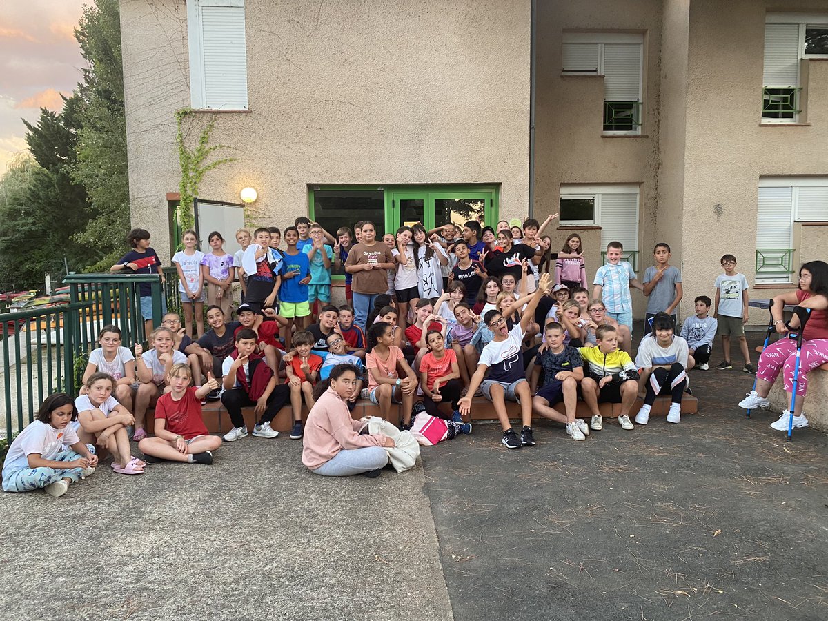 CollegeFroment's tweet photo. Les journées d’intégration des 6e ont eu lieu et ont permis:                                         ✅la cohésion de chaque classe              ✅fédérer autour de valeurs sportives et humaines                                                 ✅aborder l’inclusivité https://t.co/mHWplayP9m