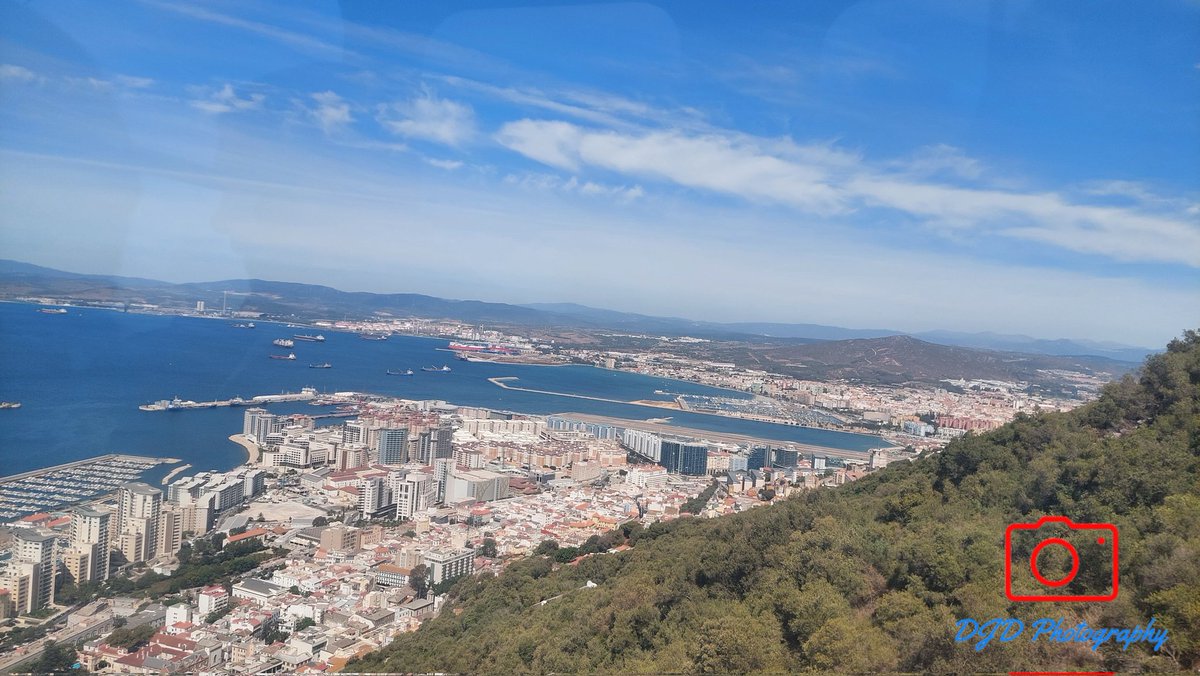DJDiaz88's tweet photo. Took this from onboard the @CableCarGib a while ago. Have always admired these views 😎

#Gibraltar #VisitGibraltar #Instalike #CableCar #ThoseViews #OneOfMyOwn #DJDPhotography #Sunny #September #Summer https://t.co/dcec9cN5B7