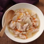 電子レンジで作れちゃうからとっても簡単そう!豚バラ肉&大根を使ったお手軽スープレシピ!