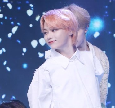 hee_karuuu's tweet photo. still remember our NichoBin?

the both of them finally made it 🤧 https://t.co/L3ZHpvfkk0