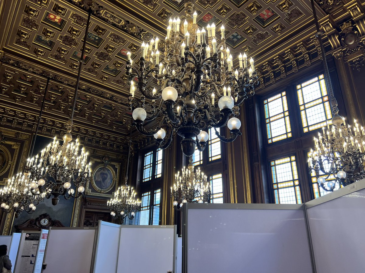 church_lang's tweet image. What a lecture room! What a poster hall! AND a gallery of famous scientists (who happen to be amazing women). Sorbonne, you’re crushing it! 😍 #Flux2022