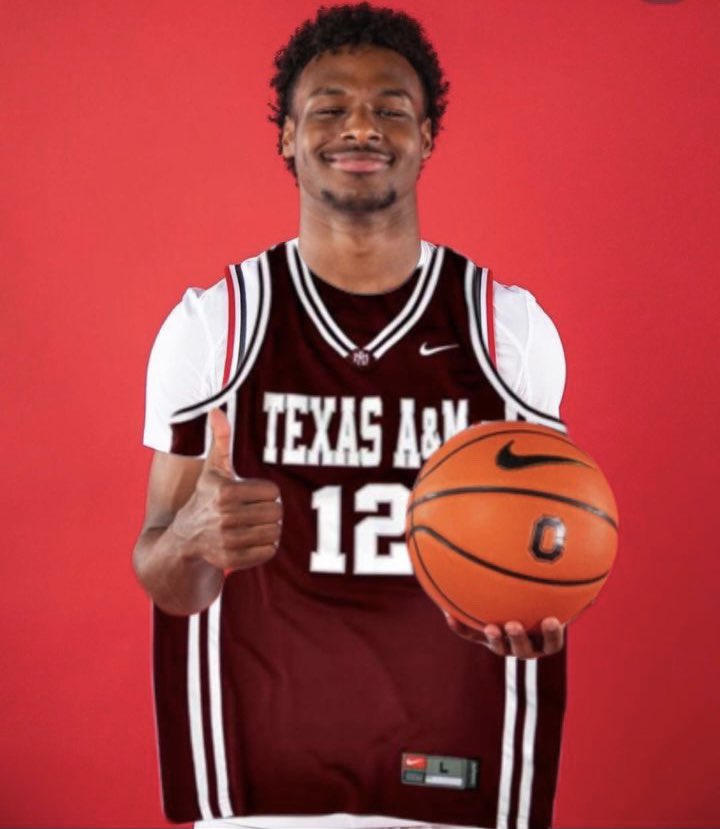 6 Barstool Texas A&M on Twitter "he’s coming home 👀👀👀 https//t.co